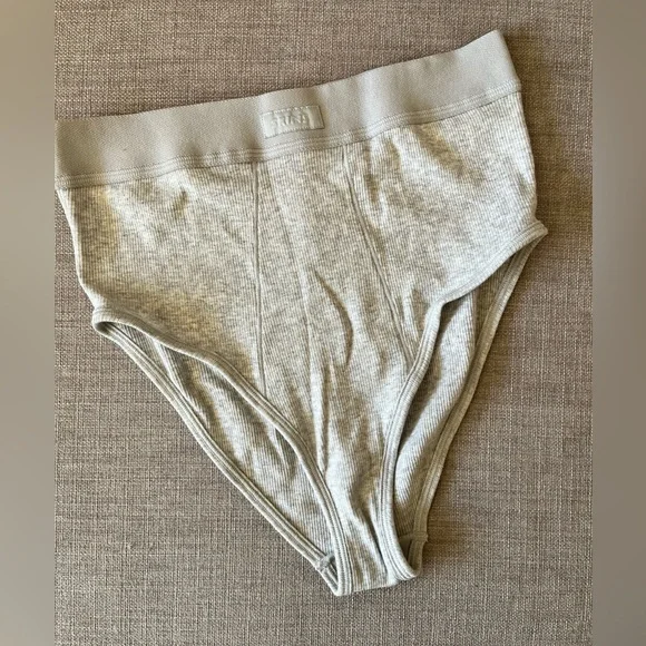 SKIMS Cotton Rib Brief - Picture 4 of 8